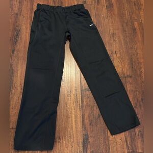 Nike Women’s Therma-Fit Black Pants